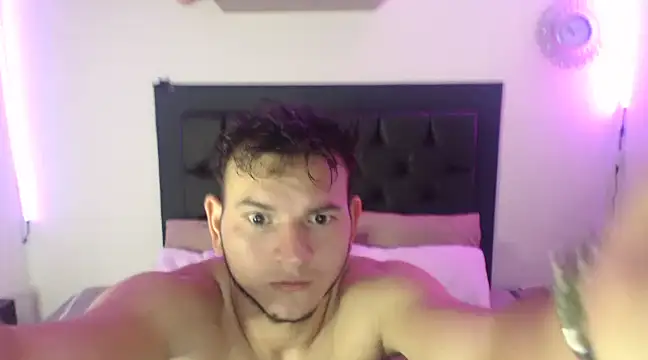 Latin Boy24 online show from March 2025 06:29:01 PM