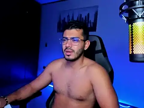 BrunoD31 online show from December 2024 03:40:02 AM