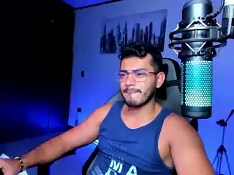 BrunoD31 online show from December 2024 04:52:01 AM