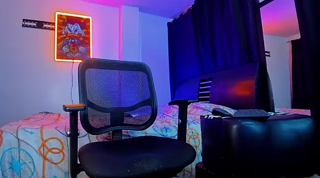 Giomar Reyes online show from March 2025 08:56:02 AM