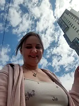 Lella Ryann  online show from July 2026 09:29:02 AM