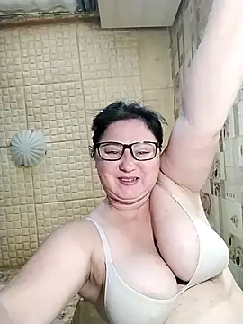 Holly-69 online show from September 2025 09:35:02 AM