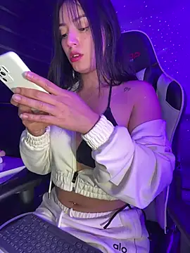 Snapshot of missycanoo chatting on February 2025 02:39:01 AM missycanoo online show from February 2025 02:39:01 AM