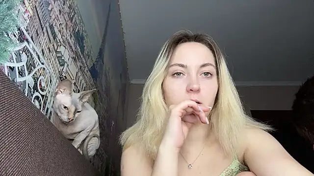 Snapshot of JackyAndHelen chatting on December 2024 12:47:01 AM JackyAndHelen online show from December 2024 12:47:01 AM