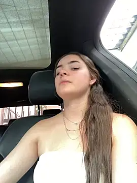 imlindapink online show from February 2025 09:10:01 PM