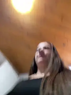 imlindapink online show from February 2025 03:59:01 PM