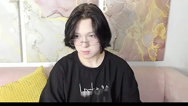 fiamoory online show from March 2026 01:21:01 AM