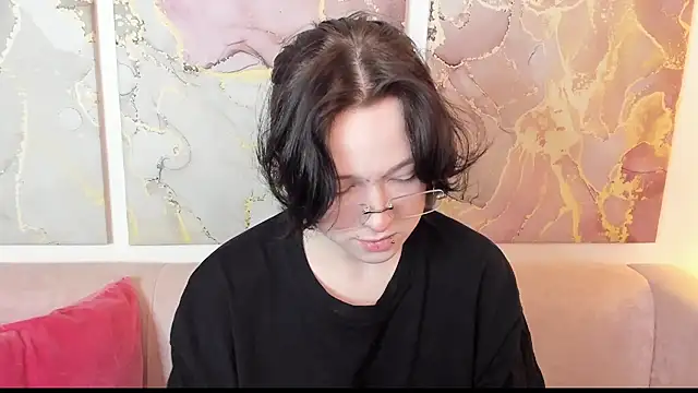 fiamoory online show from March 2026 01:22:02 AM