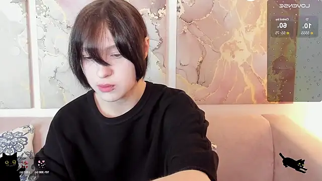 fiamoory online show from May 2026 01:11:02 AM