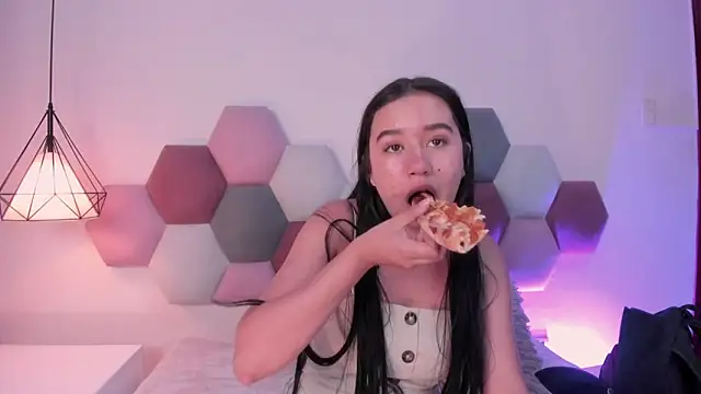 LaraGoldd online show from March 2026 12:39:02 AM