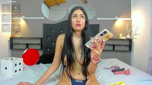 zamanthapalmer1 online show from December 2024 04:23:01 PM