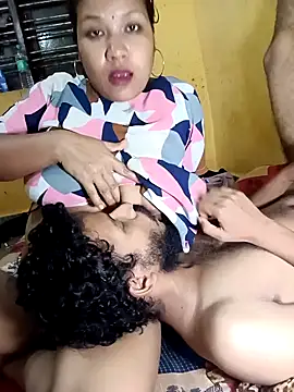 Radhikadavi879 online show from January 2025 08:10:01 PM