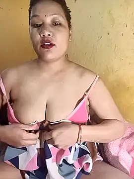 Radhikadavi879 online show from January 2025 09:40:02 AM