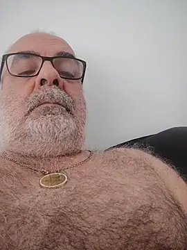 Satiro Sevilla online show from May 2026 02:36:01 PM