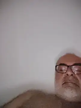 Satiro Sevilla online show from May 2026 10:52:02 PM