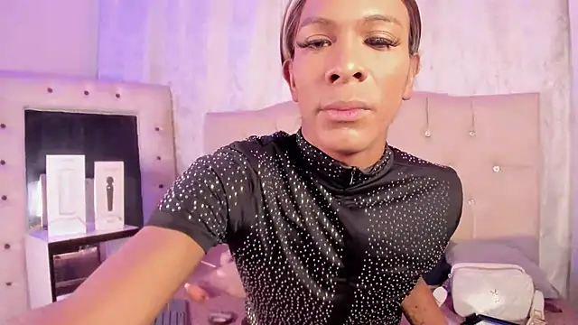 Snapshot of Strella_ferrera chatting on January 2026 01:31:01 AM Strella ferrera online show from January 2026 01:31:01 AM