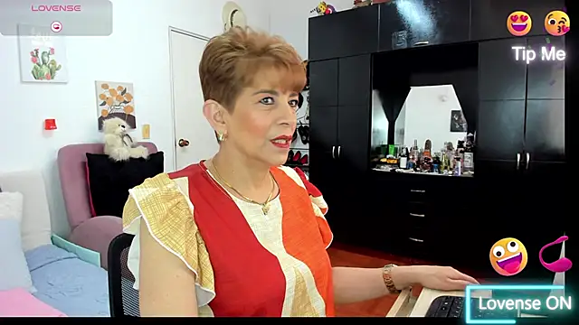 Angelina Stone 65 online show from December 2025 04:23:02 PM