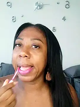 IsabellaaSmith online show from February 2025 12:17:01 PM