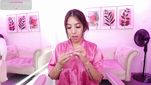 Ema louis  online show from March 2026 12:25:01 AM