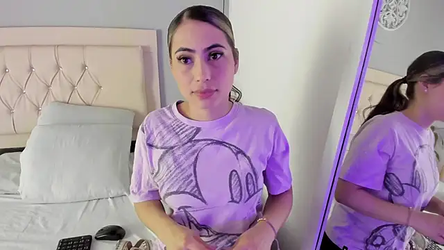 Snapshot of samanthasweeth chatting on January 2025 01:46:01 PM samanthasweeth online show from January 2025 01:46:01 PM