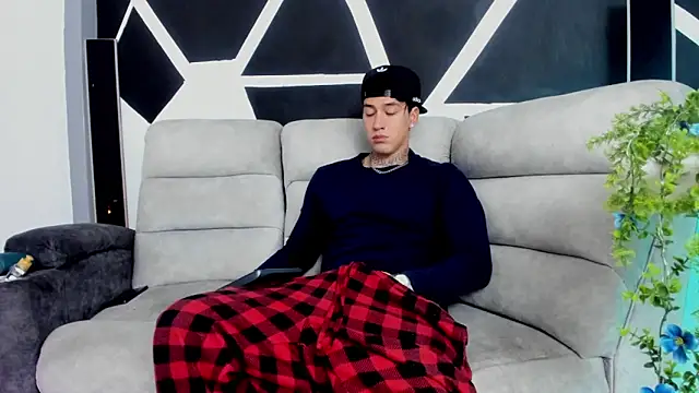 JUSTIN FULLER1 online show from November 2025 07:01:02 PM