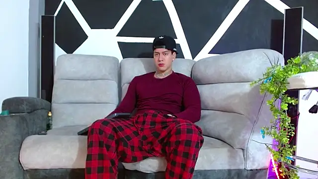 JUSTIN FULLER1 online show from November 2025 05:19:01 PM