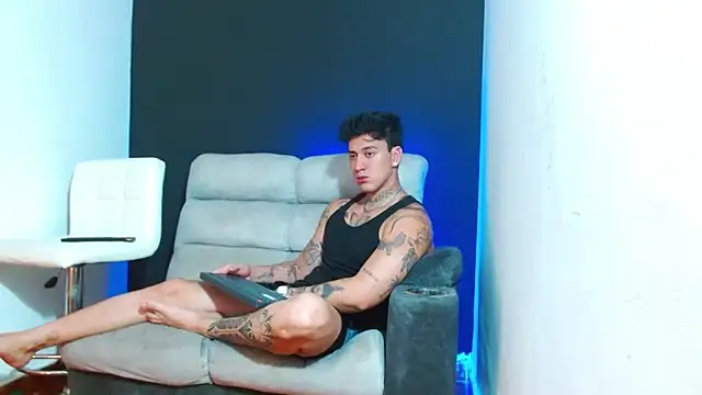 Snapshot of JUSTIN_FULLER1 chatting on March 2026 09:32:02 PM JUSTIN FULLER1 online show from March 2026 09:32:02 PM