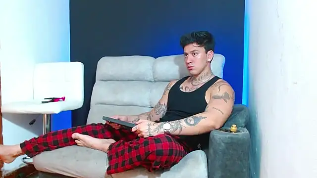 Snapshot of JUSTIN_FULLER1 chatting on March 2026 04:06:02 AM JUSTIN FULLER1 online show from March 2026 04:06:02 AM