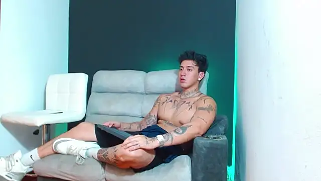 Snapshot of JUSTIN_FULLER1 chatting on March 2026 07:03:02 AM JUSTIN FULLER1 online show from March 2026 07:03:02 AM