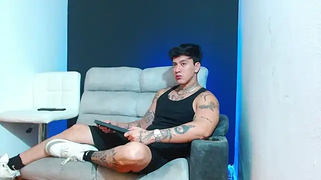 Snapshot of JUSTIN_FULLER1 chatting on March 2026 05:40:02 PM JUSTIN FULLER1 online show from March 2026 05:40:02 PM