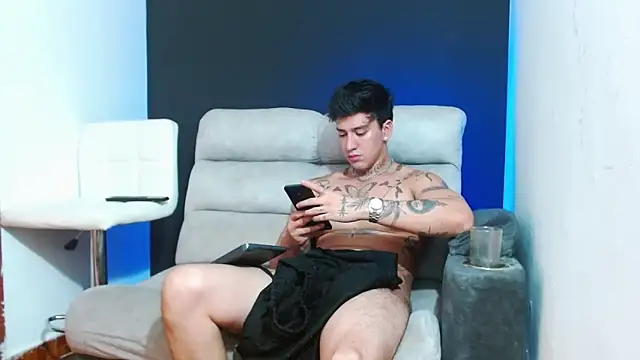 Snapshot of JUSTIN_FULLER1 chatting on March 2026 05:45:01 AM JUSTIN FULLER1 online show from March 2026 05:45:01 AM