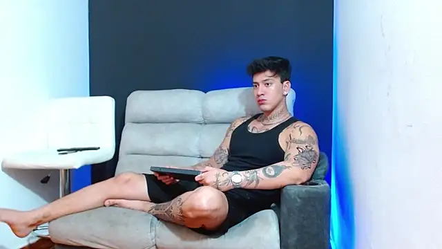 Snapshot of JUSTIN_FULLER1 chatting on April 2026 04:26:01 PM JUSTIN FULLER1 online show from April 2026 04:26:01 PM