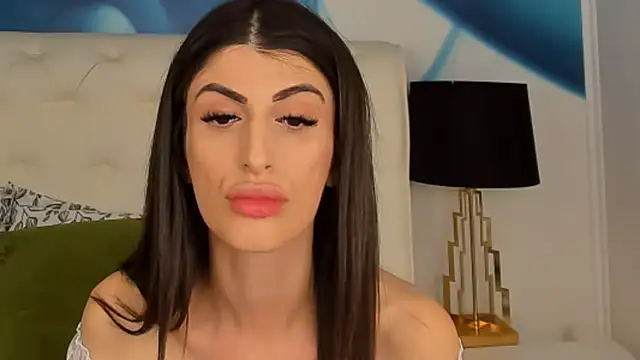 SkinnyDolly online show from March 2025 10:05:01 PM