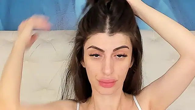 SkinnyDolly online show from November 2025 03:06:02 AM