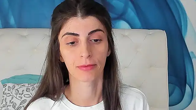 SkinnyDolly online show from July 2026 03:48:02 PM