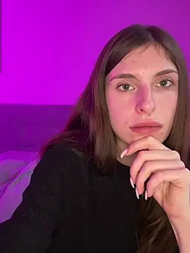 Snapshot of emma05 chatting on December 2024 08:08:02 AM emma05 online show from December 2024 08:08:02 AM