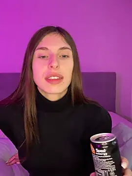 Snapshot of emma05 chatting on December 2024 08:30:02 AM emma05 online show from December 2024 08:30:02 AM