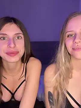 Snapshot of emma05 chatting on December 2024 07:33:02 AM emma05 online show from December 2024 07:33:02 AM