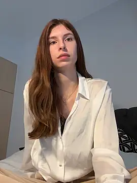 Snapshot of emma05 chatting on February 2025 05:01:01 AM emma05 online show from February 2025 05:01:01 AM