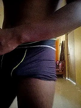 Snapshot of MrNick74 chatting on December 2024 07:25:02 AM MrNick74 online show from December 2024 07:25:02 AM