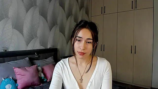 Bambiii bby online show from January 2025 07:56:01 AM