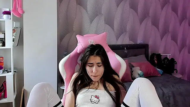 Bambiii bby online show from February 2025 03:11:02 AM