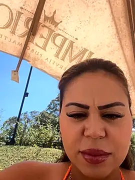 lariic online show from September 2025 01:48:02 PM