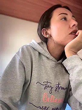 im lorein online show from October 2025 02:07:01 PM