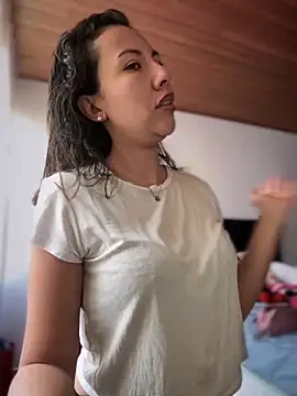 im lorein online show from November 2025 01:32:01 PM