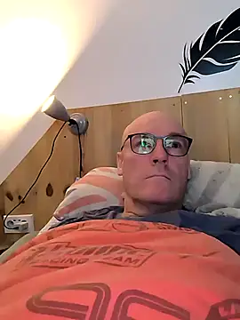 bogland33 online show from February 2025 06:15:02 PM