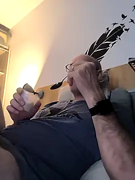 bogland33 online show from October 2025 12:08:01 AM