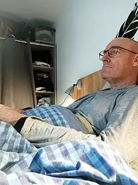 bogland33 online show from February 2026 06:58:01 PM