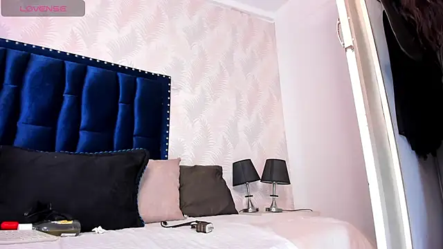 AddictivextS online show from May 2026 02:13:01 PM