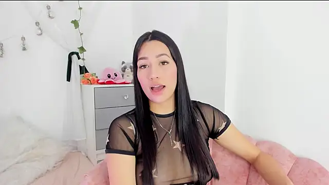 Snapshot of Sara_Kurt chatting on January 2025 01:00:02 PM Sara Kurt online show from January 2025 01:00:02 PM